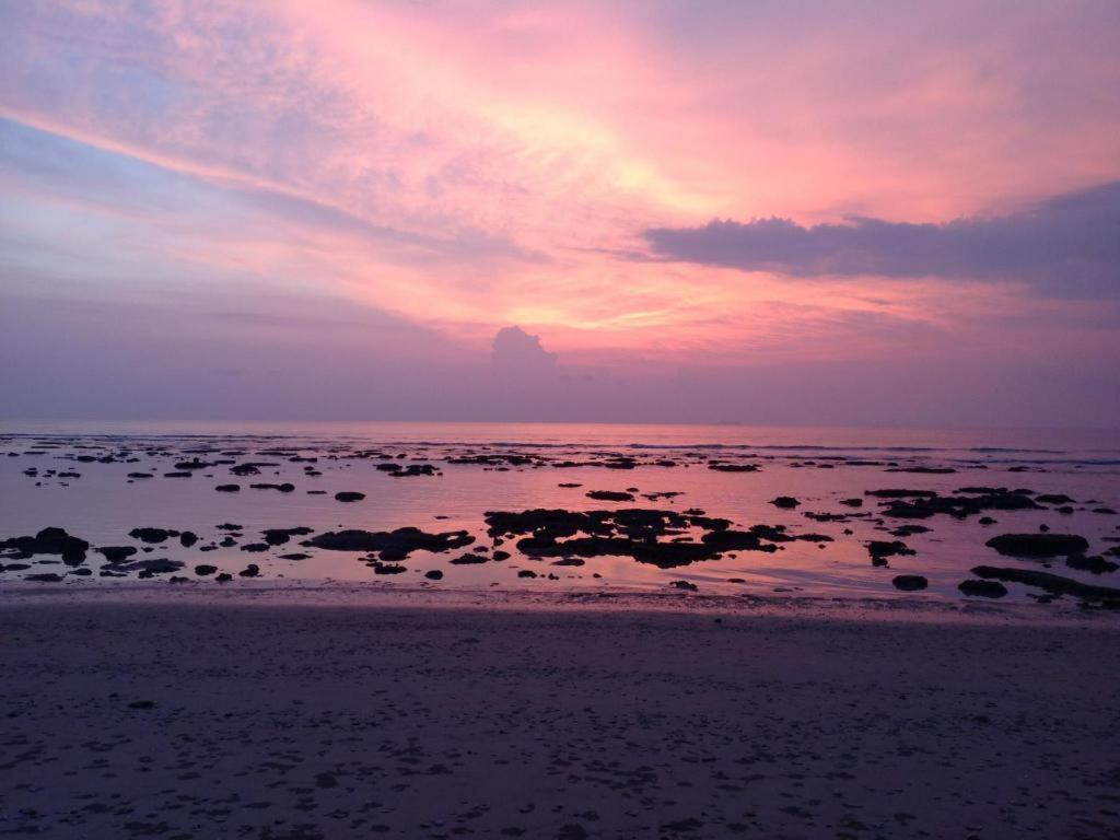 Hugs Guesthouse Ko Lanta Zewnętrze zdjęcie