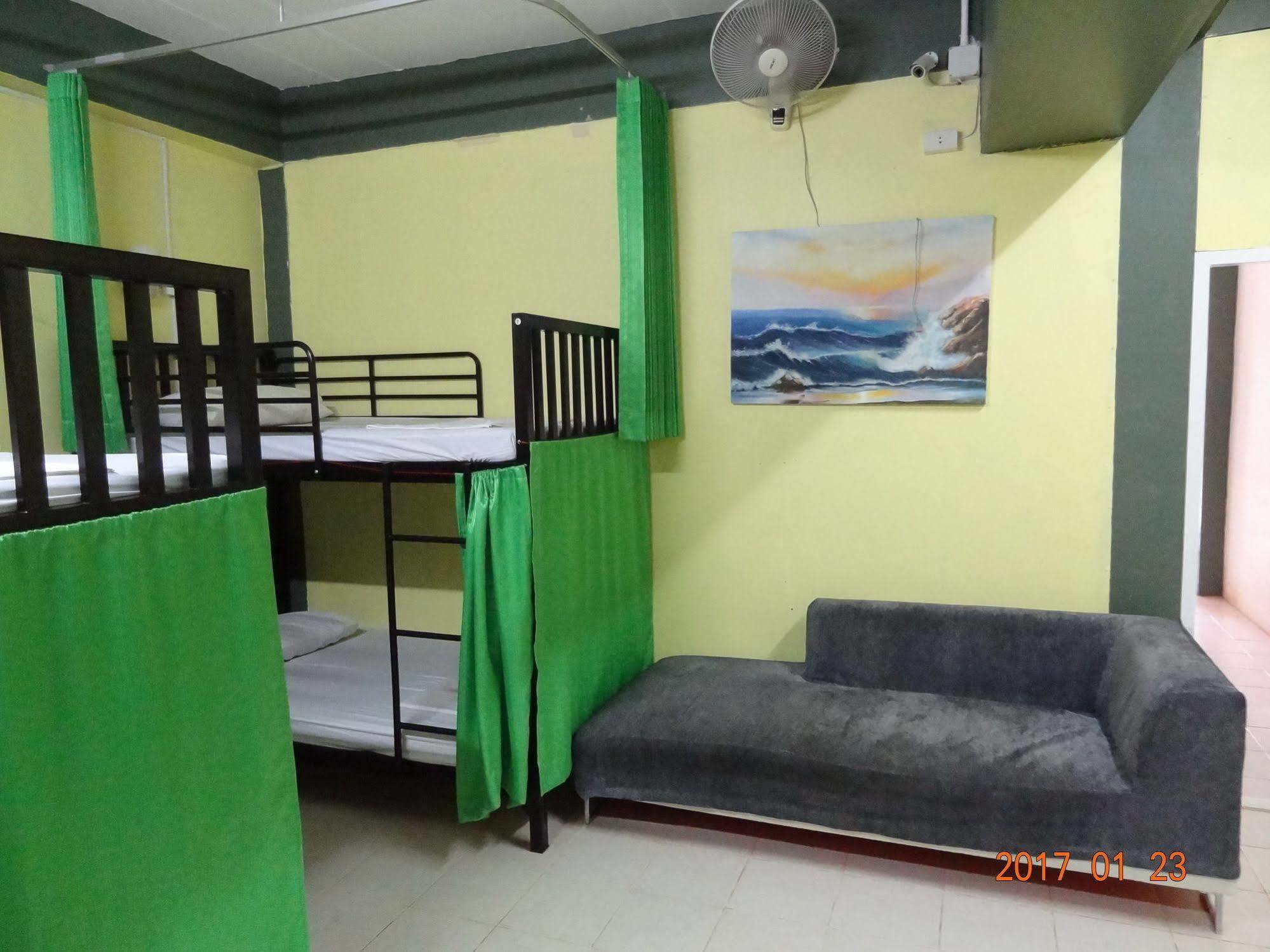 Hugs Guesthouse Ko Lanta Zewnętrze zdjęcie